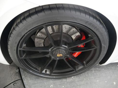 Certified 2023 Porsche 911 Targa 4 GTS image 15