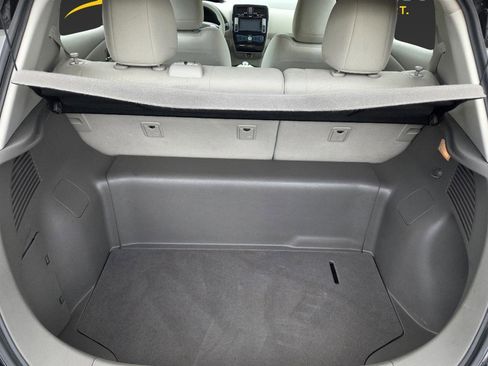 Used 2011 Nissan Leaf SL FWD image 12
