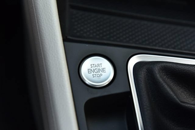 New 2026 Volkswagen Jetta SE FWD image 17