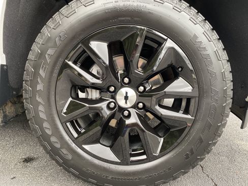Used 2024 Chevrolet Silverado 1500 RST w/ RST All Star Premium Package AWD/4WD image 13