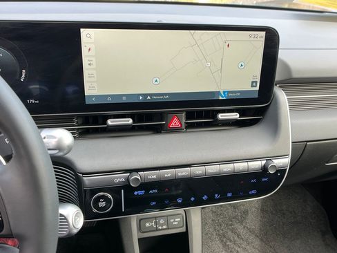 Used 2025 Hyundai Ioniq 5 SEL AWD/4WD image 16