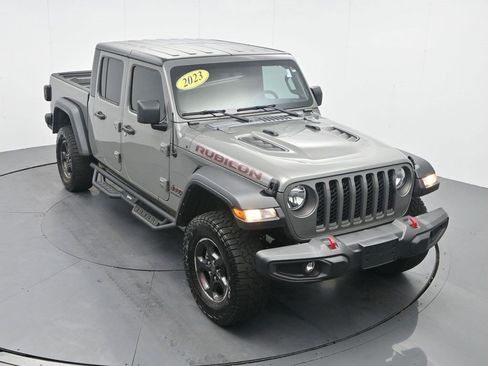 Used 2023 Jeep Gladiator Rubicon w/ Trailer Tow Package AWD/4WD image 21