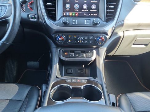 Used 2021 GMC Acadia AT4 w/ Technology Package image 11