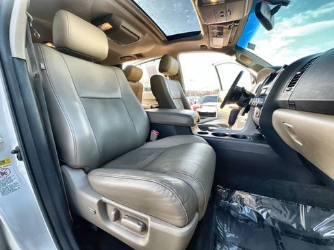 Used 2013 Toyota Sequoia Platinum image 27
