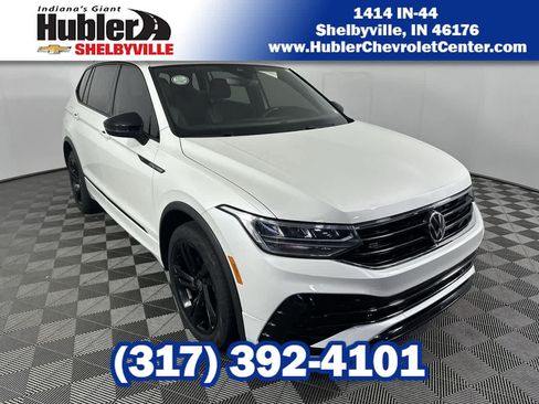 Used 2023 Volkswagen Tiguan SE R-Line AWD/4WD image 1