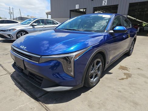 Used 2025 Kia K4 FWD image 1