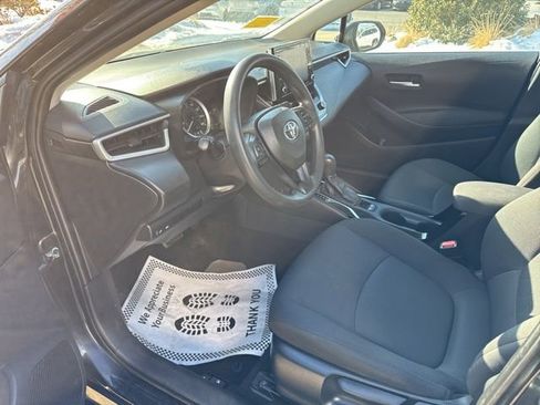 Used 2021 Toyota Corolla LE image 22