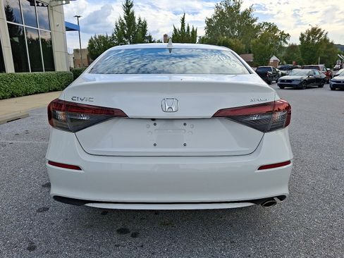 Used 2025 Honda Civic Sport image 5