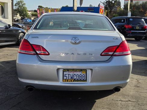 Used 2006 Toyota Avalon XLS FWD image 8