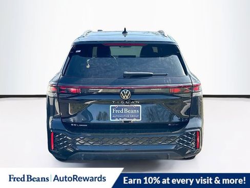 New 2026 Volkswagen Tiguan SEL R-Line image 5