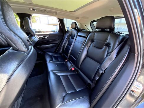 Used 2019 Volvo XC60 T6 Inscription w/ Protection Package Premier AWD/4WD image 25