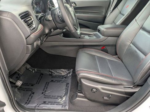 Used 2024 Dodge Durango GT image 12