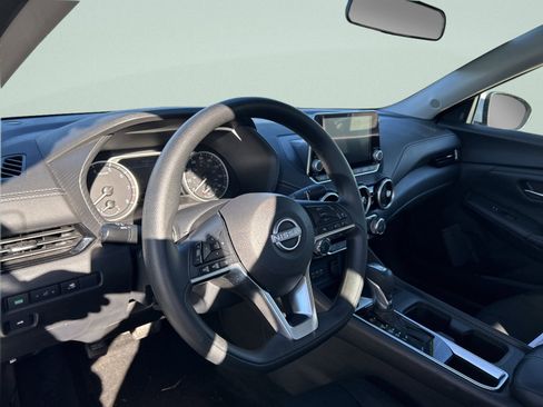 Used 2024 Nissan Sentra SV image 26