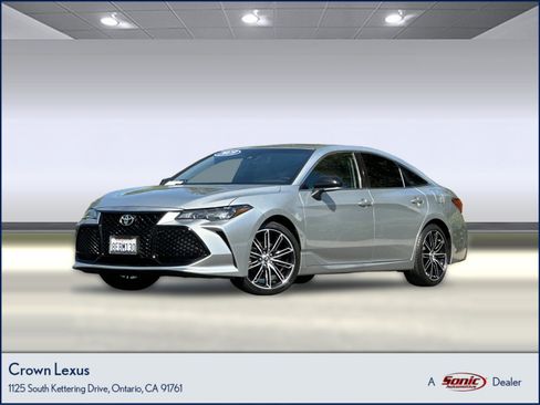 Used 2019 Toyota Avalon XSE w/ Carpet Mat Package image 1