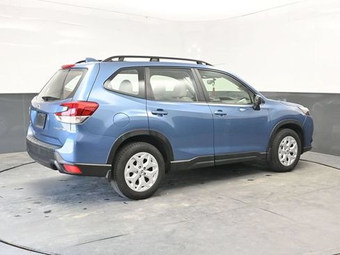 Used 2023 Subaru Forester AWD/4WD image 7