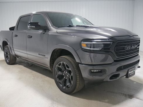 Used 2024 RAM 1500 Limited image 3
