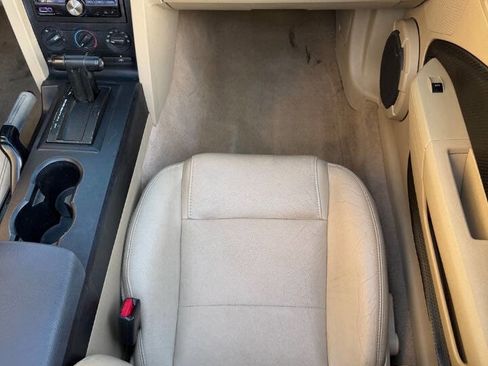 Used 2007 Ford Mustang Premium image 18