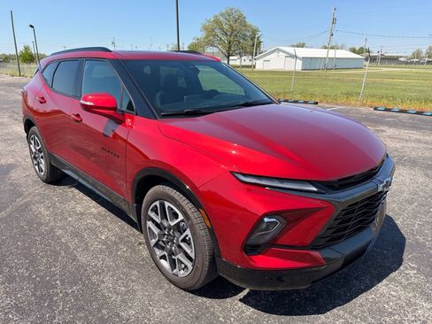 Used 2023 Chevrolet Blazer RS w/ Enhanced Convenience Package AWD/4WD image 9