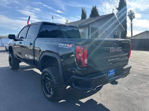 Used 2019 GMC Sierra 1500 AT4 w/ AT4 Premium Package image 4
