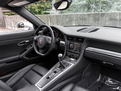 Used 2013 Porsche 911 Carrera RWD image 51