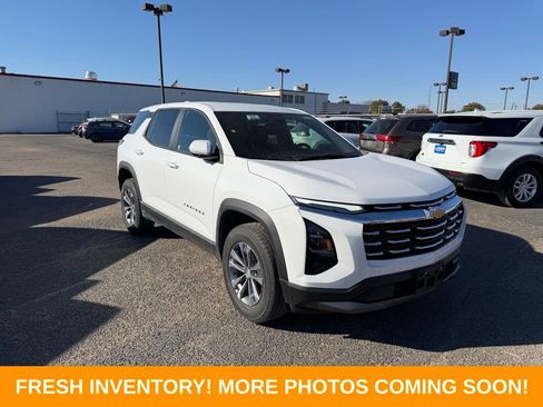 Used 2025 Chevrolet Equinox LT image 1