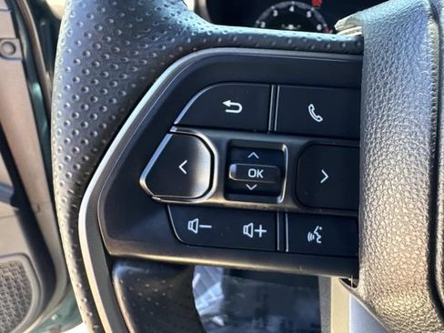 Used 2025 Toyota 4Runner TRD Off-Road Premium AWD/4WD image 31