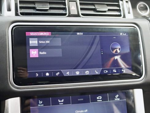 Used 2021 Land Rover Range Rover Autobiography image 25