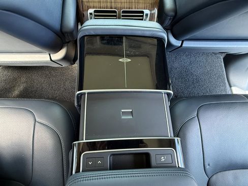 Used 2018 Land Rover Range Rover Autobiography AWD/4WD image 28
