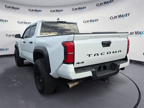 Used 2024 Toyota Tacoma TRD Sport image 3