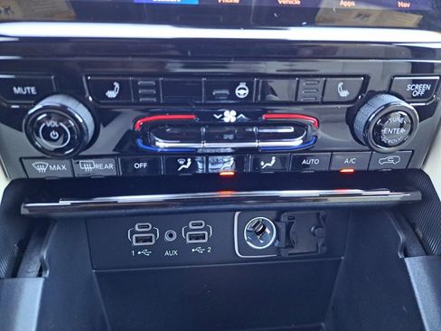 New 2025 Jeep Grand Cherokee Limited image 7