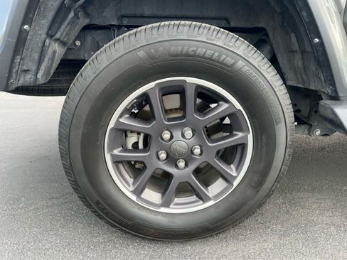 Used 2021 Jeep Gladiator Overland w/ Popular Equipment Package AWD/4WD image 15