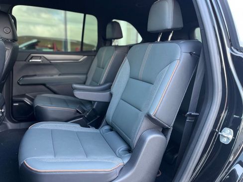 Used 2024 GMC Acadia AT4 image 6