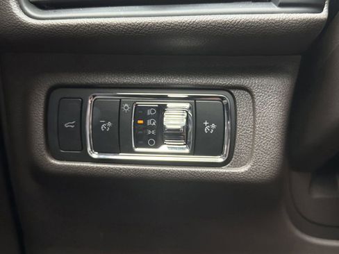 Used 2024 Lincoln Corsair FWD image 26