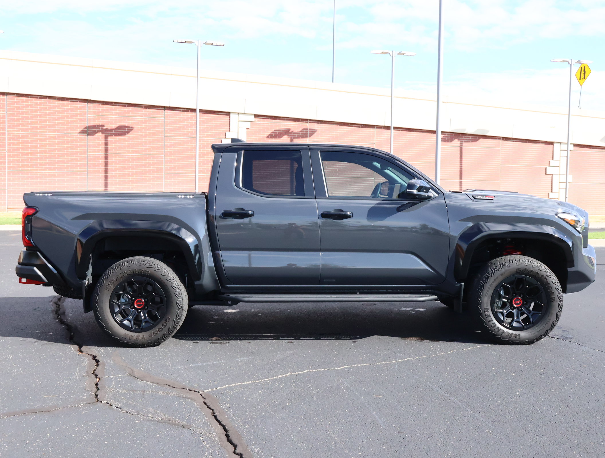 Used 2024 Toyota Tacoma TRD Pro AWD/4WD image 42