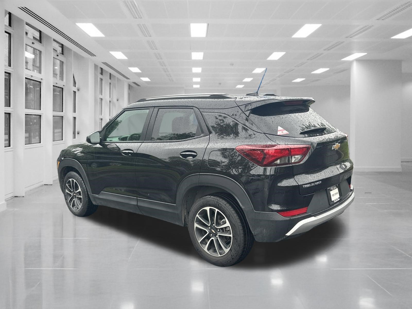 Used 2025 Chevrolet TrailBlazer LT FWD image 7