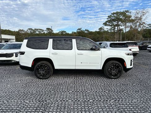 New 2026 Jeep Grand Wagoneer Summit AWD/4WD image 4