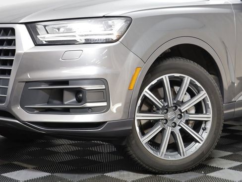 Used 2017 Audi Q7 3.0T Prestige w/ Prestige Package image 3