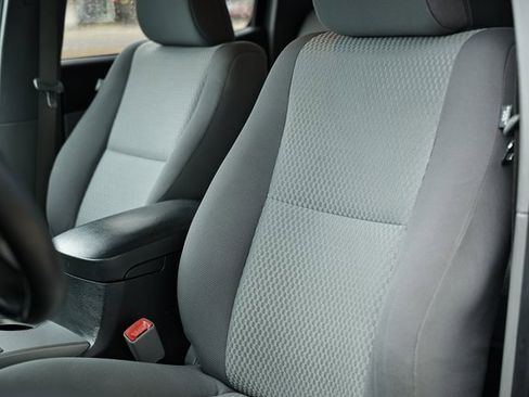 Used 2012 Toyota Tacoma PreRunner w/ SR5 Pkg image 22