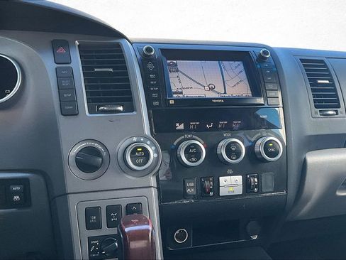 Used 2012 Toyota Sequoia Platinum image 8