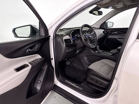 Used 2020 Chevrolet Equinox Premier AWD/4WD image 3
