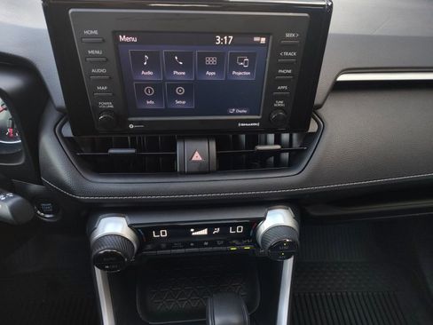 Used 2022 Toyota RAV4 XLE image 8