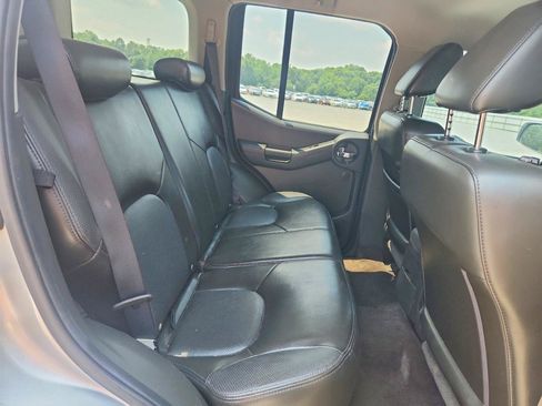 Used 2010 Nissan Xterra SE RWD image 9