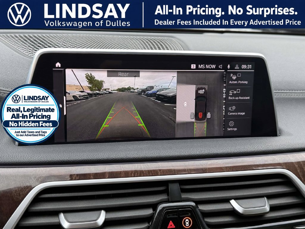 Used 2020 BMW 740i w/ Premium Package RWD image 18
