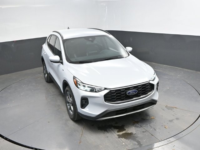 Used 2025 Ford Escape ST-Line Select AWD/4WD image 37