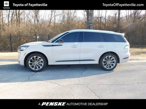 Used 2023 Lincoln Aviator Grand Touring w/ Equipment Group 301A image 2