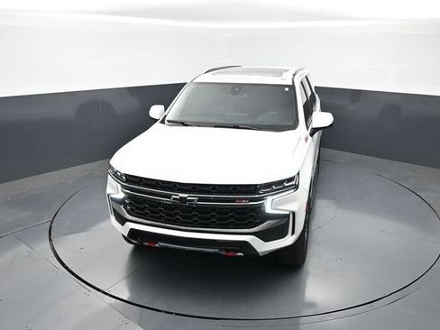 Used 2022 Chevrolet Tahoe Z71 w/ Luxury Package AWD/4WD image 18