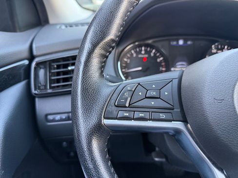 Used 2022 Nissan Rogue Sport SL AWD/4WD image 18