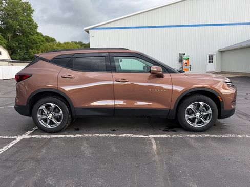 Used 2023 Chevrolet Blazer LT AWD/4WD image 4