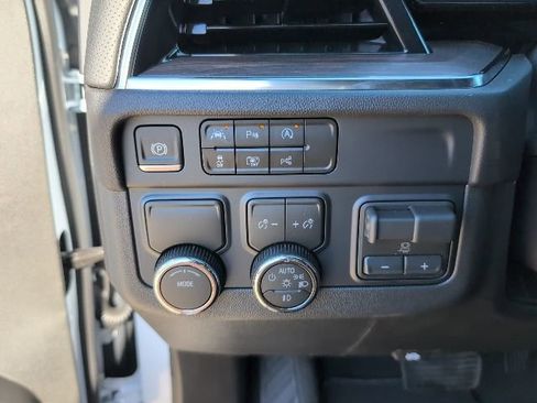 New 2026 Chevrolet Suburban Premier w/ Sun And Tow Package image 20