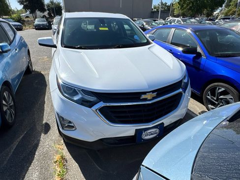 Used 2018 Chevrolet Equinox LT FWD image 3